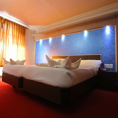 أوتي Hotel City Palace المظهر الخارجي الصورة